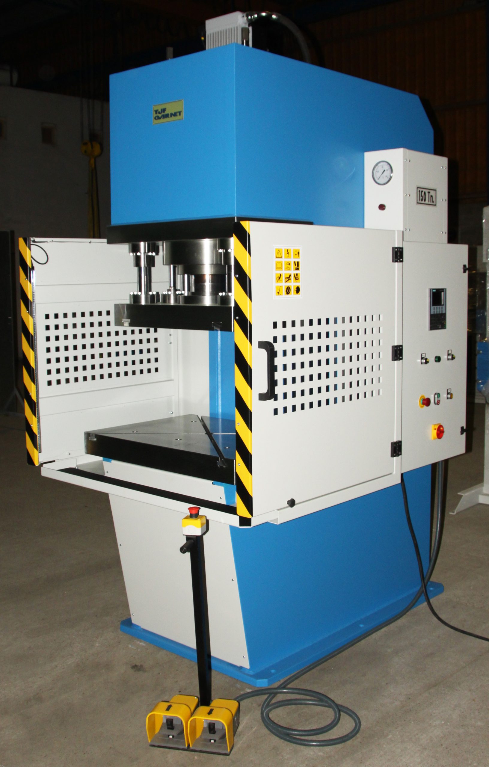 C frame hydraulic press for high production